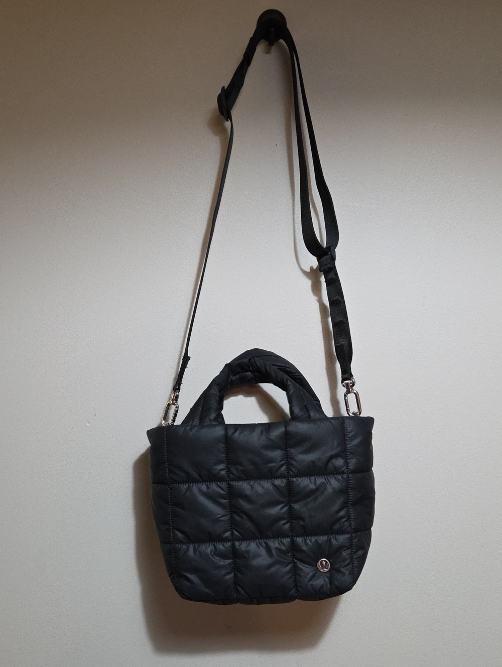 Lululemon Quilted Grid Crossbody Bag 5L *Black